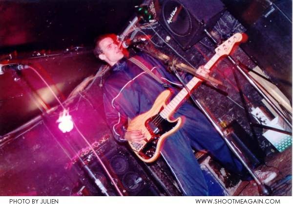 Kabu Ki Buddah à Liège (La Zone), le 22-04-2002, par Julien — 6 sur 7